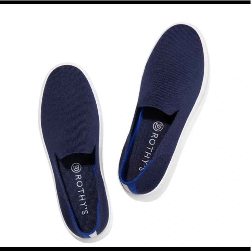 Rothys deep navy blue size 9.5 woman’s sneakers